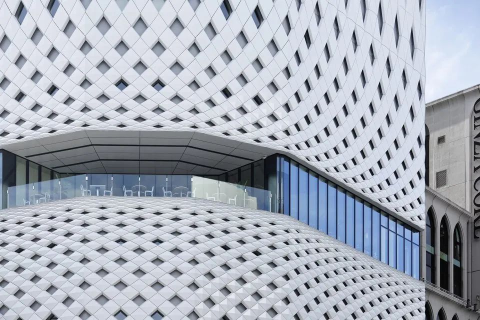 Main points of curtain wall aluminum panel materials: What are aluminum veneer, metal composite plate, anodized aluminum plate, and nano ceramic aluminum plate?