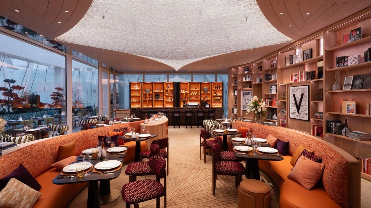 摇曳的水中珊瑚,路易威登”屯“里安家