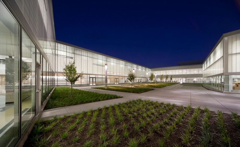 幕墙材料的五个非标准答案