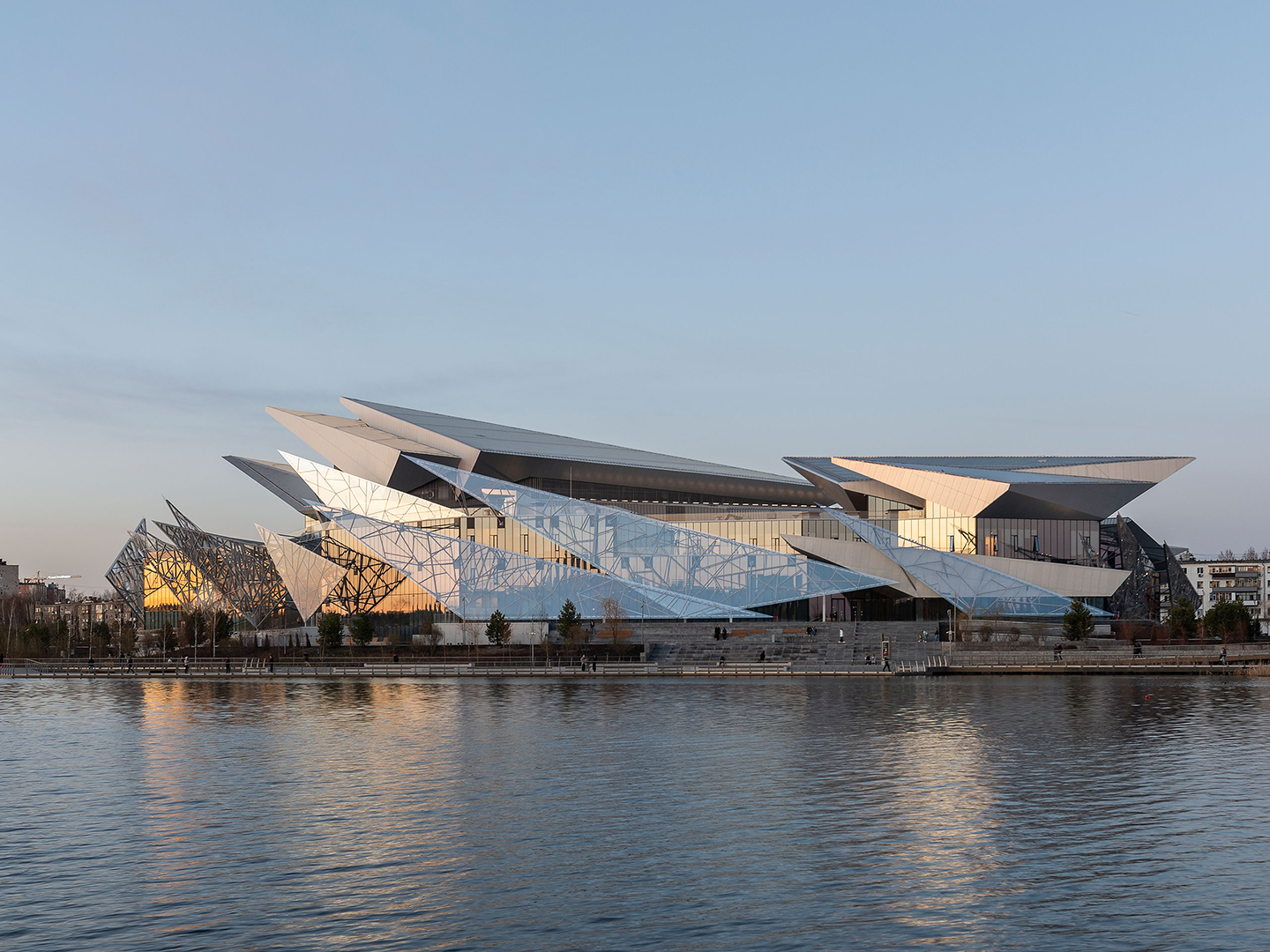 湖上冰花：俄罗斯喀山卡马尔剧院